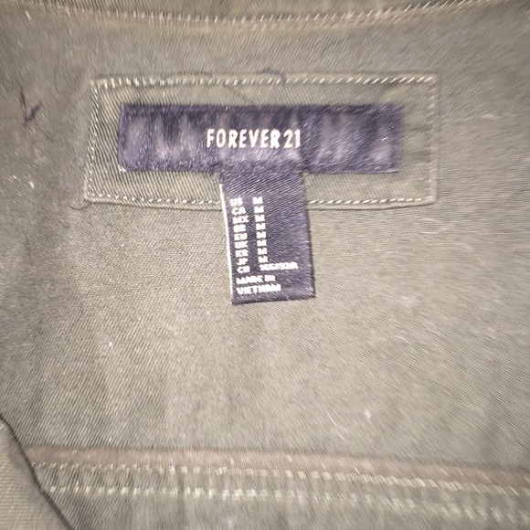 Forever 21 jean jacket 💕 - Picture 2 of 2